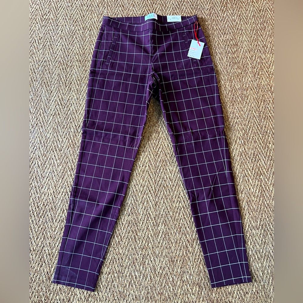 Elle Skinny Pull On Plaid Pants, Size Medium